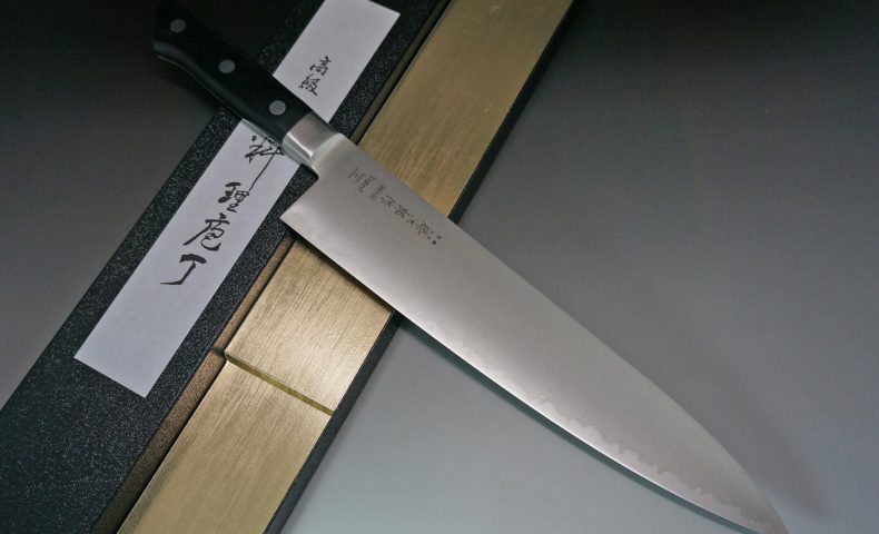 Japanese Knife: TOJIRO (FUJITORA) Knives: Merging Tradition and Modernity